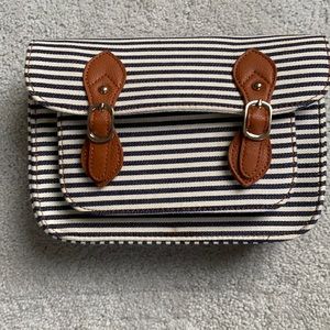 FOREVER 21 Satchel Handbag